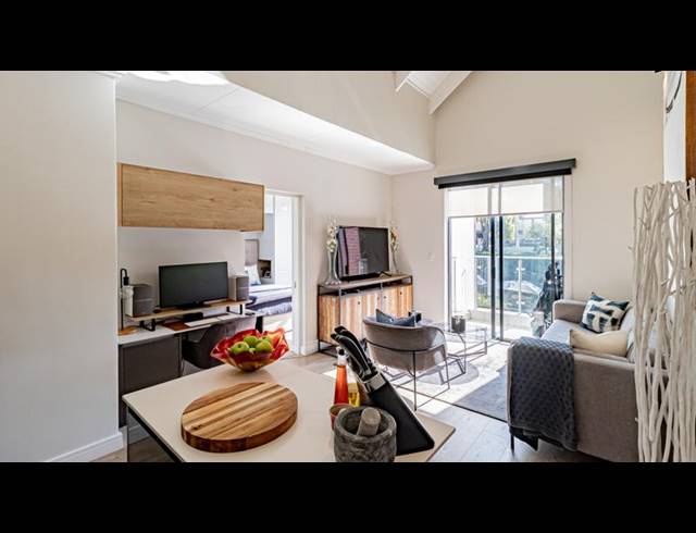 1 BEDROOM APARTMENT FOR SALE IN SANDRINGHAM